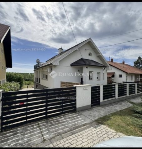 Eladó családi ház, Alcsútdobozon 129.5 M Ft, 5 szobás