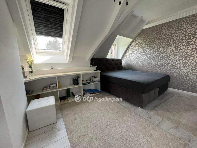 Eladó téglalakás, Budapesten, III. kerületben 321 M Ft