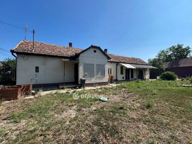Eladó családi ház, Hajdúszoboszlón 38 M Ft, 2+1 szobás