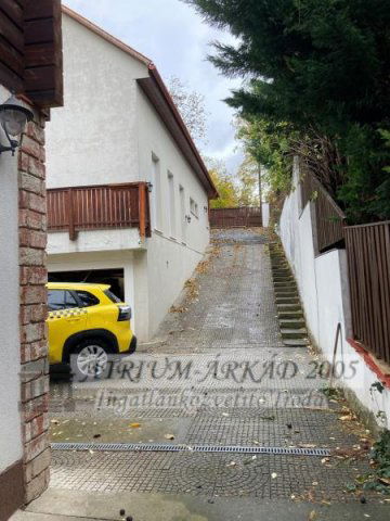 Eladó téglalakás, Budapesten, XI. kerületben 144.5 M Ft