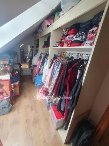 Eladó családi ház, Budapesten, II. kerületben 399 M Ft