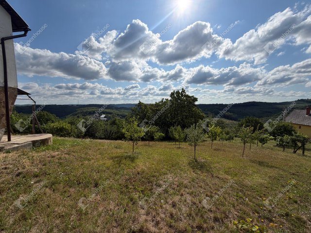 Eladó családi ház, Zalaegerszegen 23.9 M Ft, 4 szobás