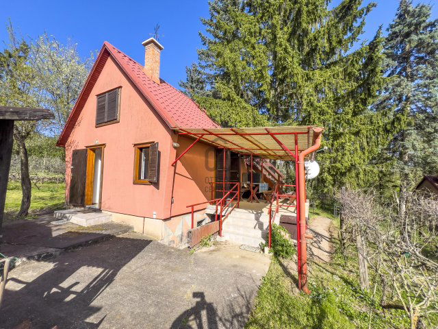 Eladó családi ház, Biatorbágyon 29.9 M Ft, 1 szobás