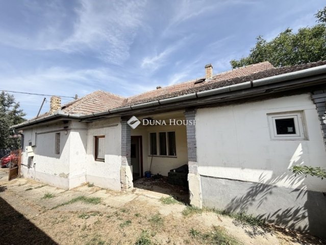 Eladó családi ház, Tápiószecsőn 25.2 M Ft, 3 szobás