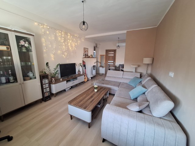 Eladó téglalakás, Kecskeméten 55.5 M Ft, 2 szobás