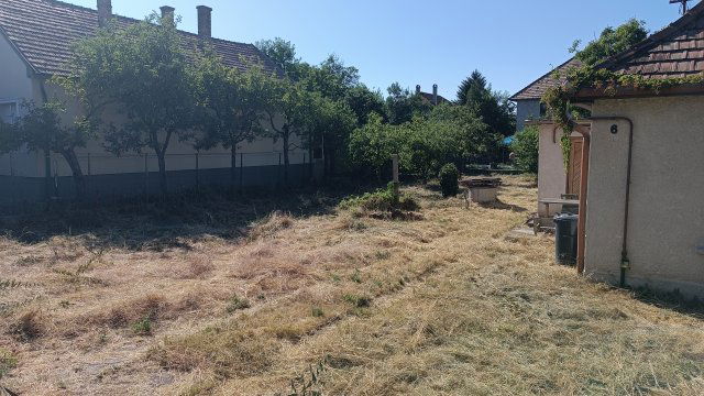 Eladó telek, Budapesten, XVI. kerületben 76 M Ft