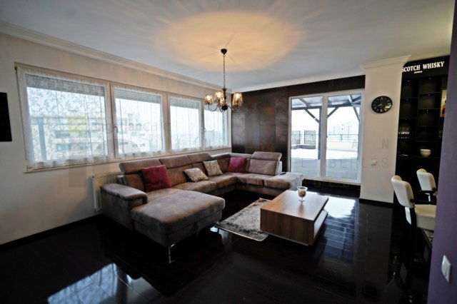 Eladó téglalakás, Szegeden, Felső Tisza-Part utcában 158 M Ft