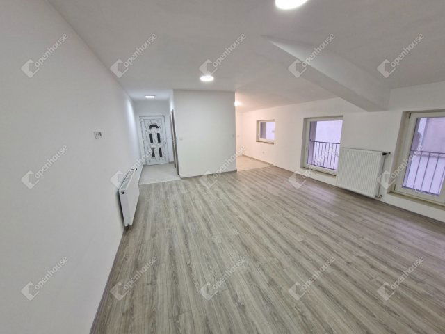 Eladó téglalakás, Nagykanizsán 78 M Ft, 4 szobás