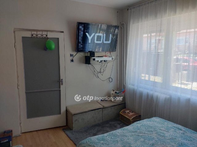 Eladó családi ház, Egerszóláton 42.99 M Ft, 5+1 szobás