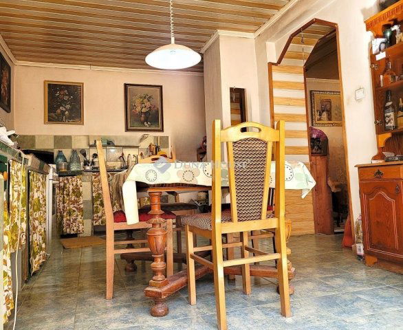 Eladó családi ház, Dunaszekcsőn 21 M Ft, 3 szobás
