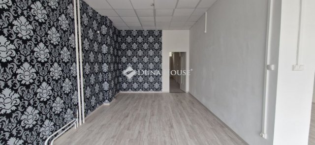 Kiadó üzlethelyiség, Nyíregyházán 495 E Ft / hó