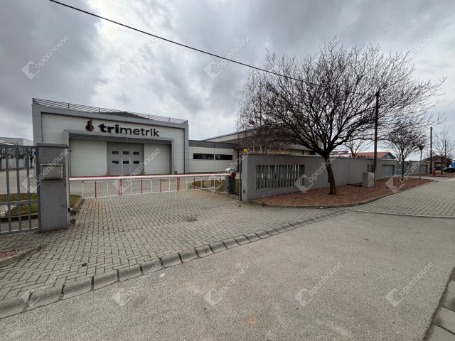 Kiadó ipari ingatlan, Székesfehérvárott 2657 E Ft / hó