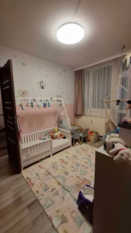 Eladó téglalakás, Debrecenben 72.9 M Ft, 4 szobás