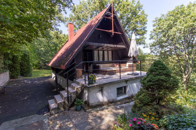 Eladó nyaraló, Leányfaluban, Berkenye utcában 44.9 M Ft