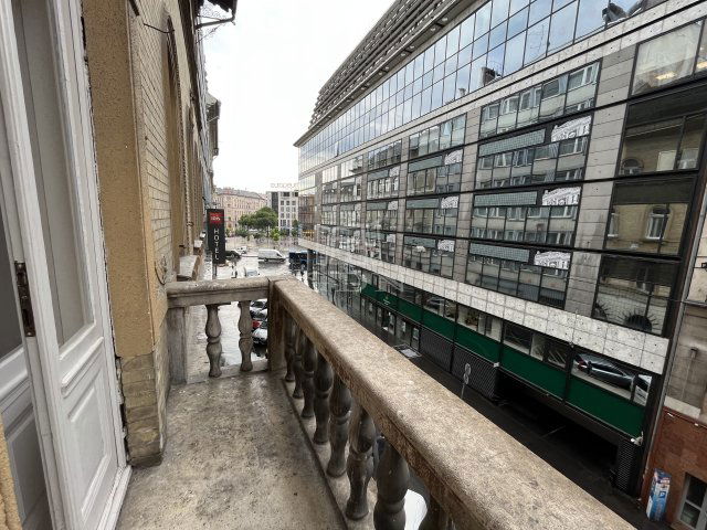 Eladó téglalakás, Budapesten, VII. kerületben 67.9 M Ft