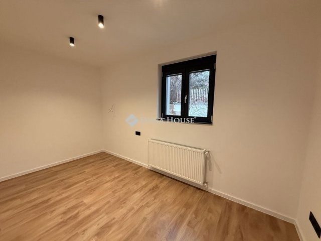 Eladó téglalakás, Pécsett 84.9 M Ft, 3 szobás