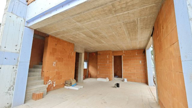 Eladó ikerház, Szegeden, Fogarasi utcában 154.5 M Ft, 4 szobás