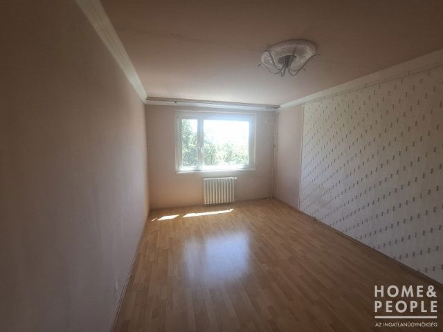 Eladó téglalakás, Szegeden 45 M Ft, 3 szobás