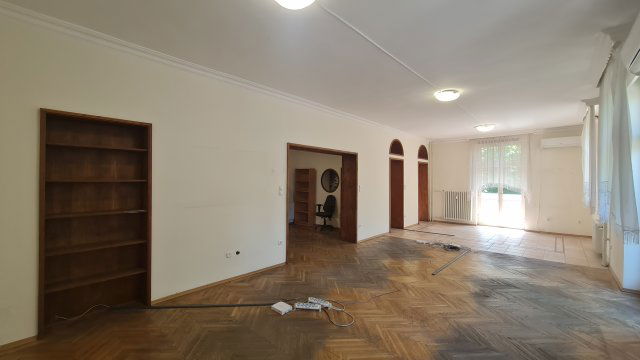 Eladó téglalakás, Dunaújvárosban, Vasmű úton 79 M Ft