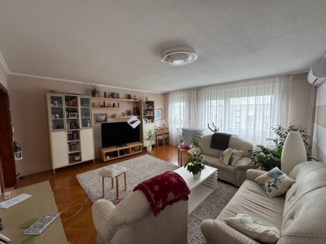 Eladó panellakás, Budapesten, XVI. kerületben 95.9 M Ft, 4 szobás