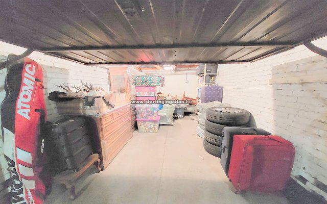 Eladó garázs, Budapesten, XVIII. kerületben, Tölgy utcában