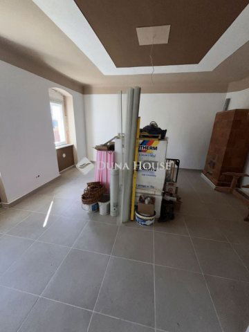 Eladó téglalakás, Várbalogon 54.9 M Ft, 2 szobás