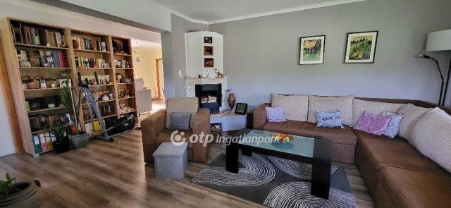 Eladó családi ház, Győrött 97.5 M Ft, 3 szobás