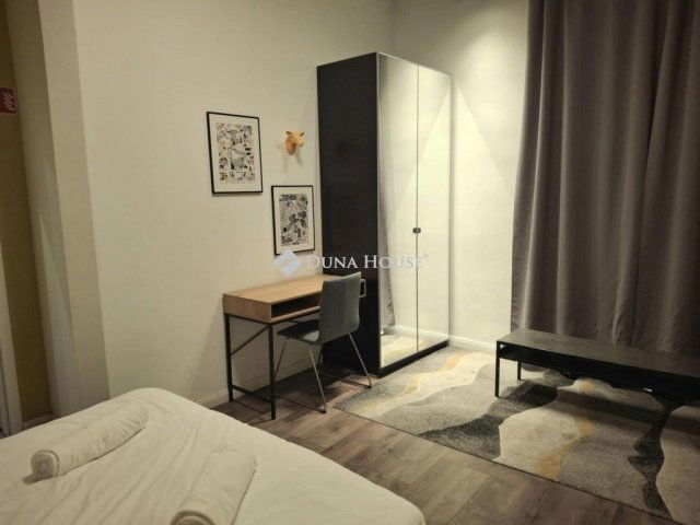 Eladó téglalakás, Budapesten, VII. kerületben 58.9 M Ft