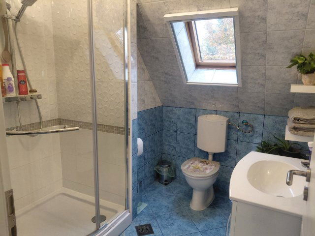 Eladó családi ház, Taksonyon 129.5 M Ft, 4 szobás