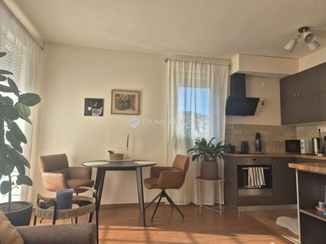 Eladó téglalakás, Budapesten, XI. kerületben 115 M Ft, 3 szobás