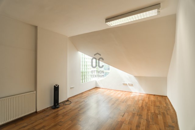 Eladó iroda, Budapesten, III. kerületben 135 M Ft