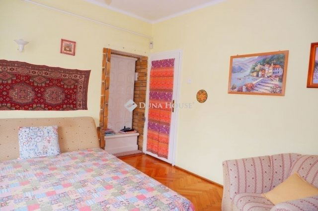 Eladó családi ház, Székesfehérvárott 83 M Ft, 4 szobás