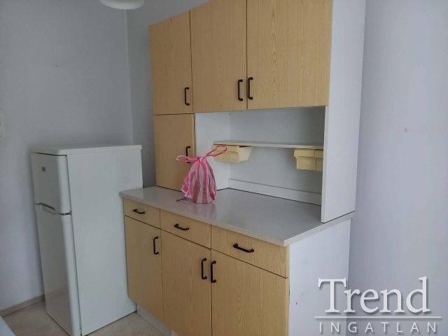 Eladó téglalakás, Dunaújvárosban 26.5 M Ft, 1 szobás