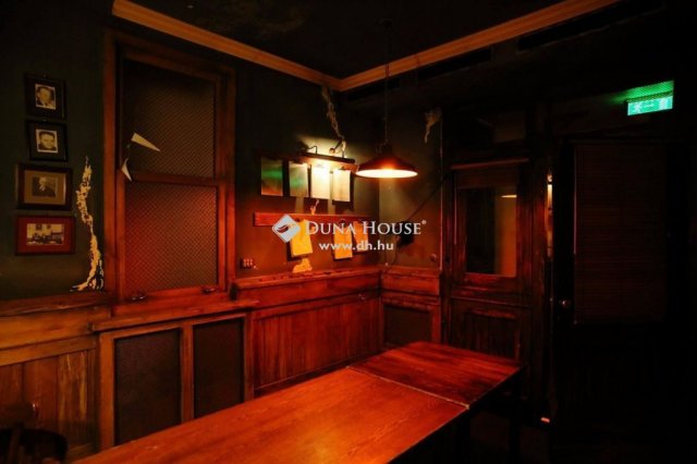 Eladó ipari ingatlan, Budapesten, VII. kerületben 258.75 M Ft