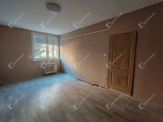 Eladó téglalakás, Nagykanizsán 22.5 M Ft, 1 szobás