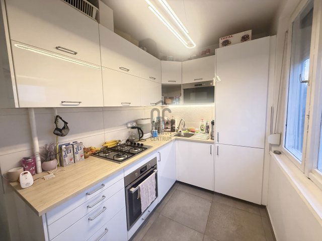 Eladó panellakás, Budapesten, XV. kerületben 91.9 M Ft, 4 szobás