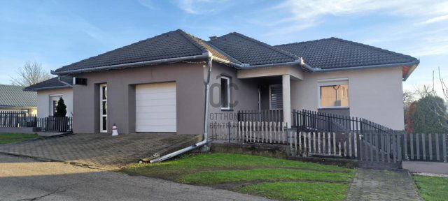 Eladó családi ház, Úrkúton 94.9 M Ft, 4 szobás