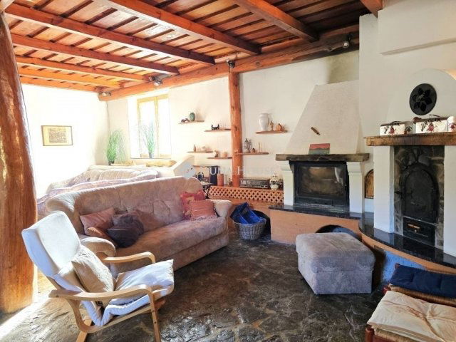 Eladó családi ház, Orfűn 119.5 M Ft, 8 szobás