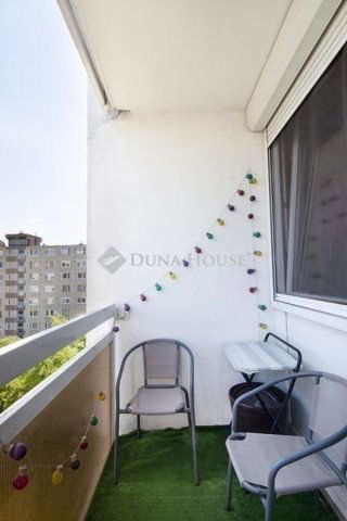 Eladó panellakás, Budapesten, X. kerületben 77 M Ft, 3 szobás