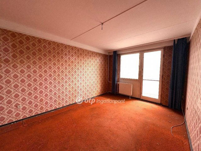 Eladó panellakás, Miskolcon 27.99 M Ft, 3 szobás