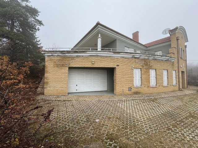 Eladó családi ház, Pécsett, Mária dűlőn 95 M Ft, 3+1 szobás