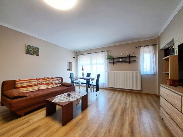 Eladó családi ház, Petrikeresztúron 68 M Ft, 4 szobás
