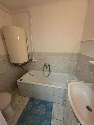 Kiadó téglalakás, albérlet, Pécsett 119 E Ft / hó, 1 szobás