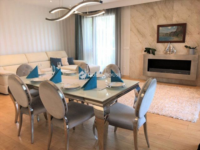 Kiadó téglalakás, albérlet, Debrecenben 750 E Ft / hó, 4 szobás