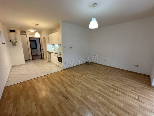 Eladó téglalakás, Vácon 58 M Ft, 1+1 szobás