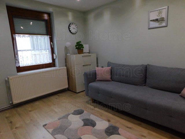 Eladó családi ház, Dombóváron 40.9 M Ft, 3 szobás