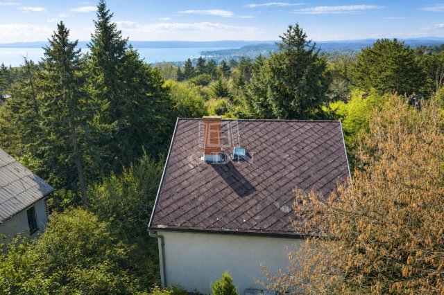 Eladó nyaraló, Balatonakarattyán 49 M Ft, 2 szobás