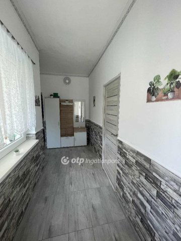 Eladó családi ház, Szihalmon 28 M Ft, 3 szobás