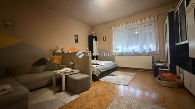 Eladó családi ház, Szombathelyen 85.9 M Ft, 5 szobás
