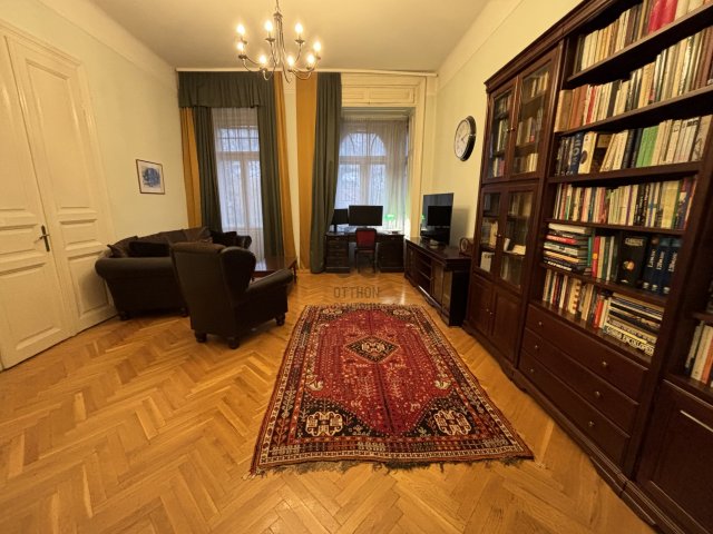 Eladó téglalakás, Budapesten, VII. kerületben, István utcában